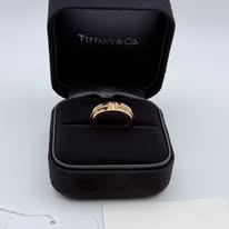 Pre-Loved Tiffany & Co. 18K Rose Gold Tiffany T Two Diamond Narrow Ring