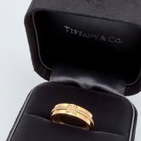Pre-Loved Tiffany & Co. 18K Rose Gold Tiffany T Two Diamond Narrow Ring