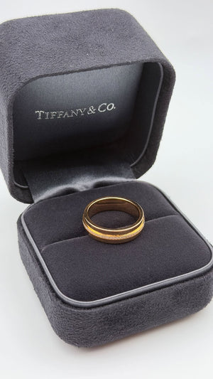 Pre-Loved Tiffany & Co. 18K Rose Gold Tiffany T Two Diamond Narrow Ring