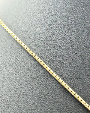 K18 Yellow Gold Marquise & Halo Diamond Pendant Necklace