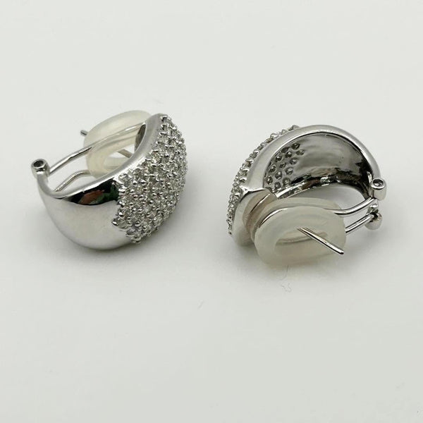 K18 White Gold Diamond Pavé Huggie/Clip Earrings