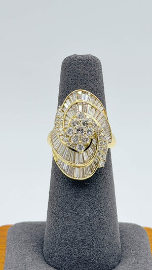 K18 Yellow Gold Spiral Diamond Statement Ring