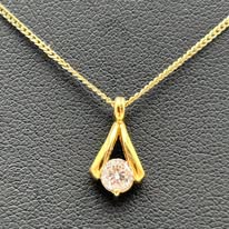 K18 Yellow Gold Geometric Diamond Pendant Necklace