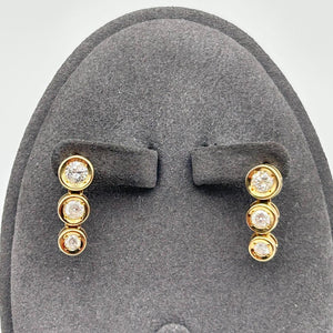 Luxurious K18 Yellow Gold Diamond Drop Earrings