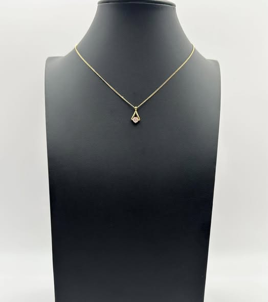 K18 Yellow Gold Geometric Diamond Pendant Necklace