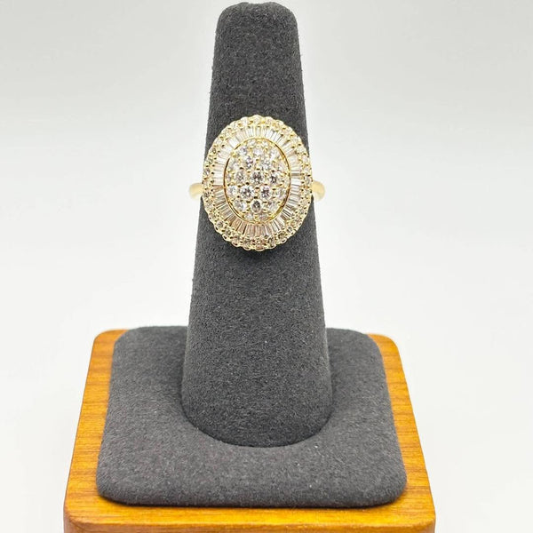 K18 Yellow Gold Oval Cluster Diamond Ring