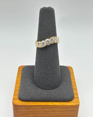 K18 5-Stone Diamond Ring