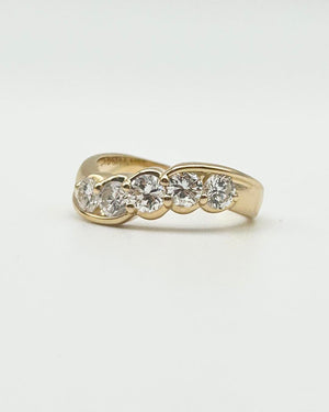 K18 5-Stone Diamond Ring