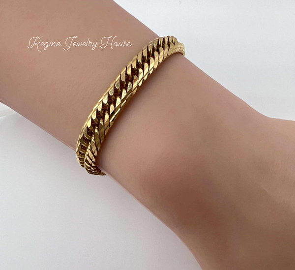 K18 Yellow Gold M-Cut Triple Kihei Bracelet – 30.0g / 18cm