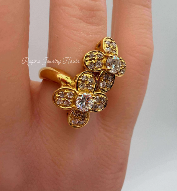 Romantic K18 Yellow Gold 0.84ct Diamond Flower Cluster Ring