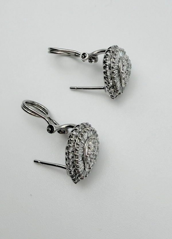 Luxurious Pt900 Platinum 1.32ct Diamond Cluster Earrings