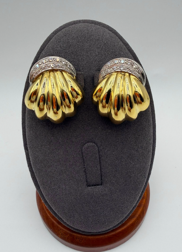 Spectacular K18 Two-Tone Diamond Fluted Shell Statement Earrings