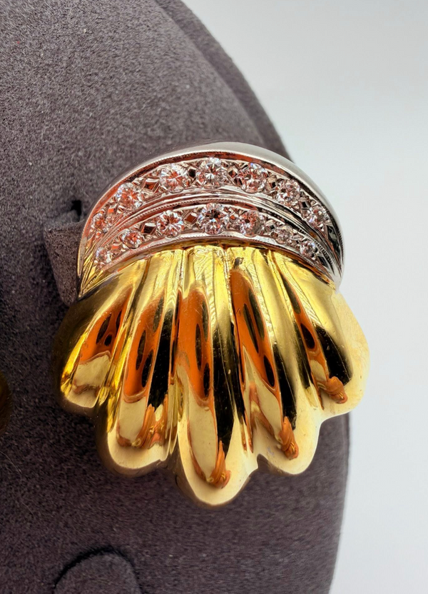 Spectacular K18 Two-Tone Diamond Fluted Shell Statement Earrings