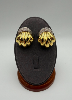 Spectacular K18 Two-Tone Diamond Fluted Shell Statement Earrings