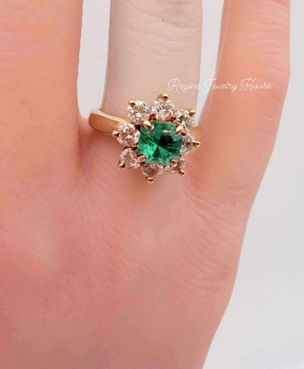 K18 Yellow Gold 0.81ct Emerald & 0.88ct Diamond Halo Cluster Ring 5.6g Size 5.75
