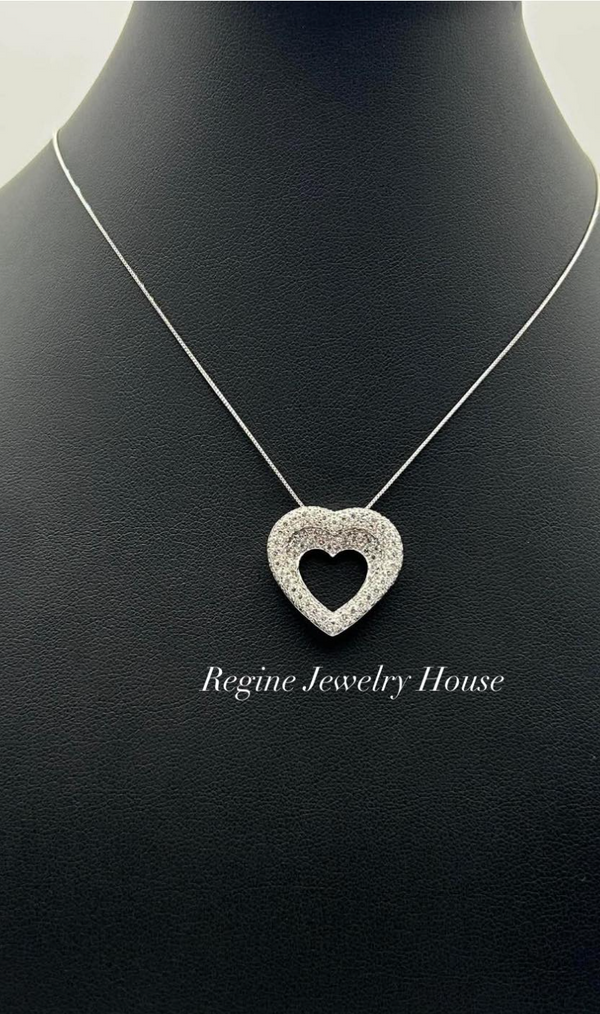 K18 White Gold Diamond Heart Necklace