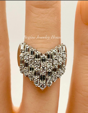 PT900 Diamond Ring