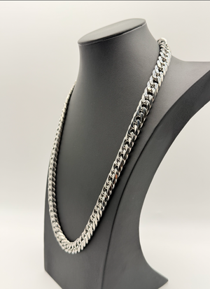 K18 White Gold 114g Triple Kihei Necklace (60cm)