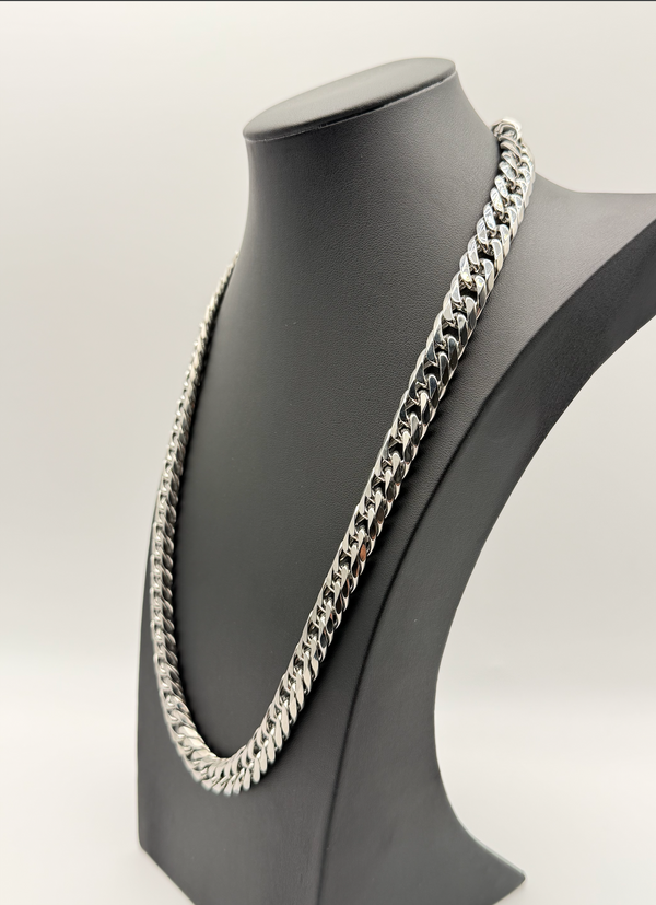 K18 White Gold 114g Triple Kihei Necklace (60cm)