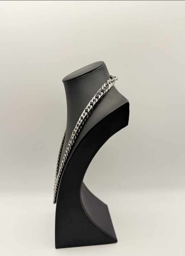 K18 White Gold 114g Triple Kihei Necklace (60cm)