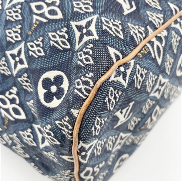 Louis Vuitton Neverfull MM Monogram Jacquard Tote Bag with Pouched (M57484)