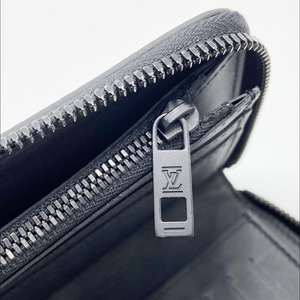 Louis Vuitton Zippy Wallet Vertical Aerogram Noir Black Leather (M81743) - Rank B+